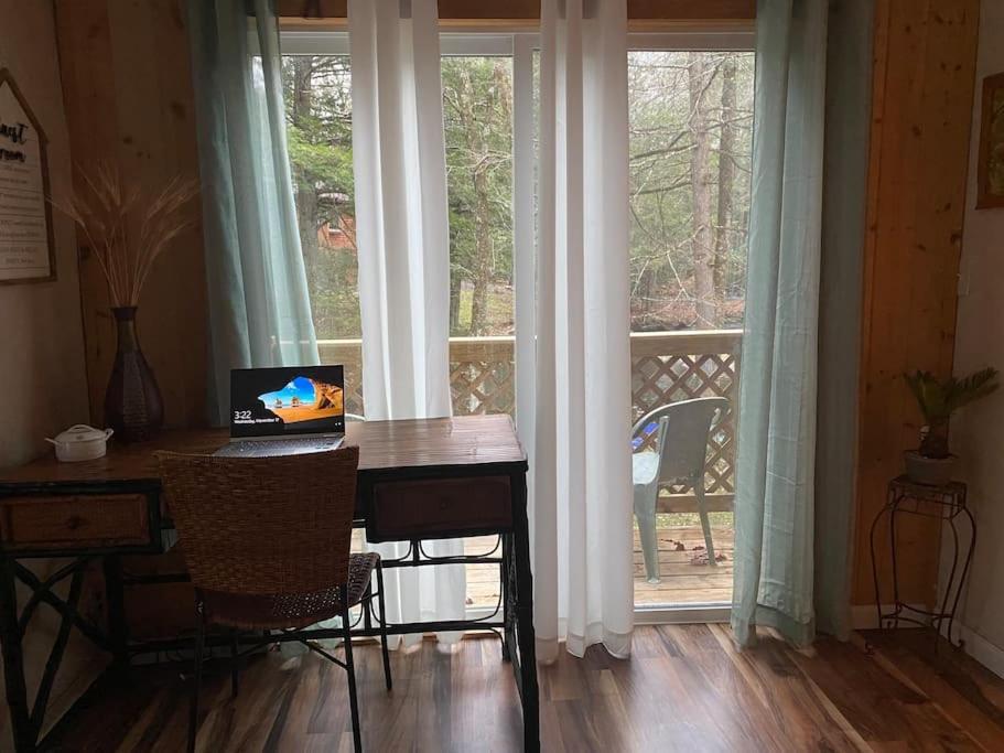 Peaceful Gateway To Island Creek Cottage East Stroudsburg Exterior photo